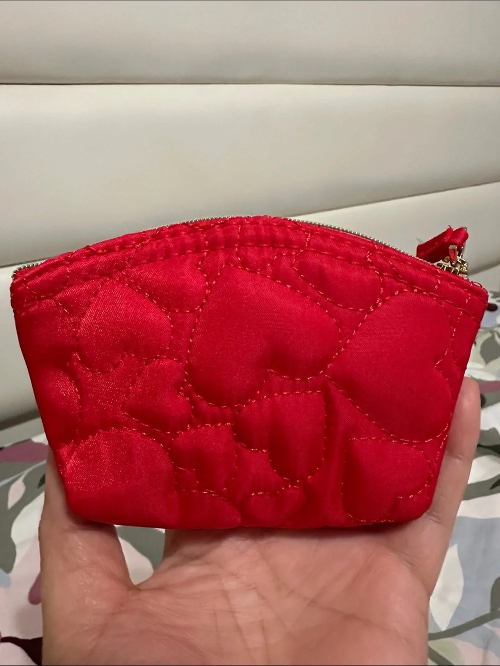 kate spade Red Quilted Cosmetic Pouch/Coin Case with Sample Perfumes
